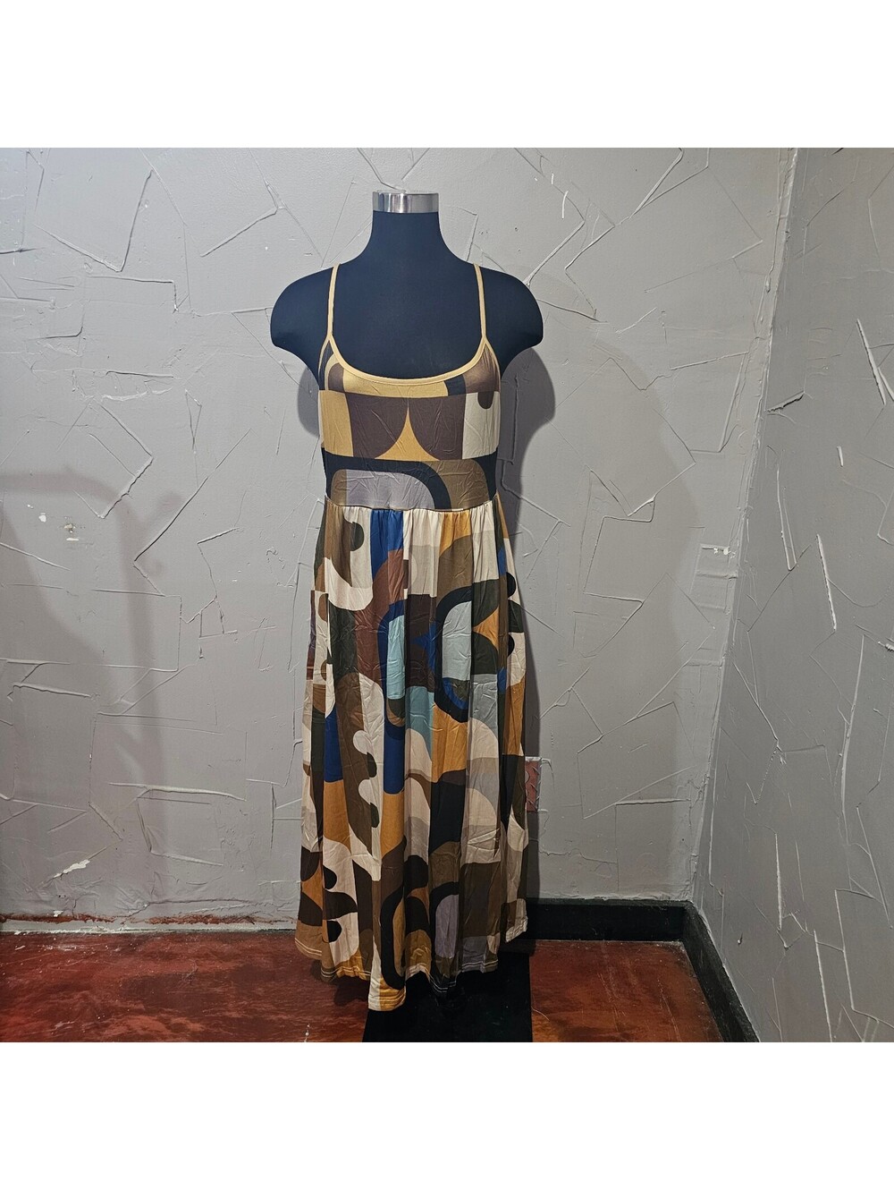 Women's Bohemian Sleeveless Maxi Dress with Abstract Print